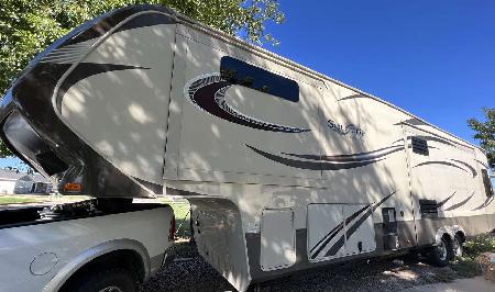 Class 5th Wheel for sale