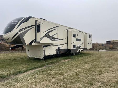 Class 5th Wheel for sale