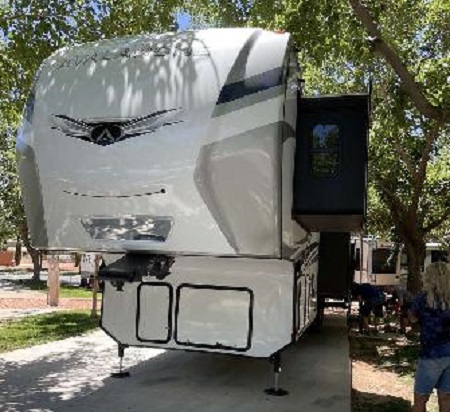 Class 5th Wheel for sale