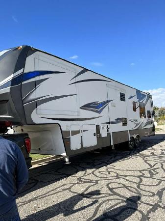 Class Toy Hauler for sale