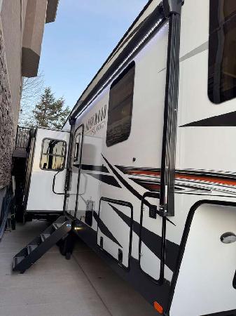 Class 5th Wheel for sale