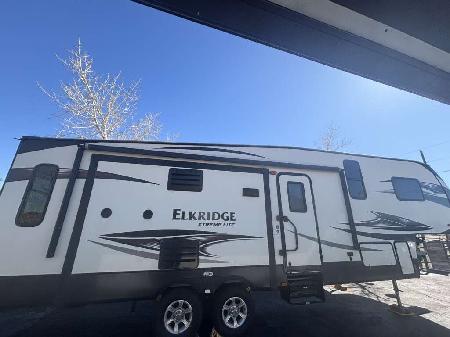 Class 5th Wheel for sale