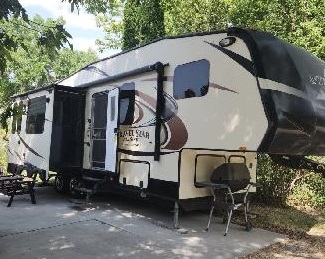 Class 5th Wheel for sale