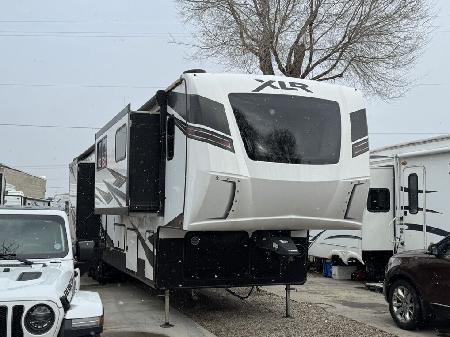 Class Toy Hauler for sale