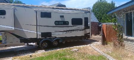 Class 5th Wheel for sale