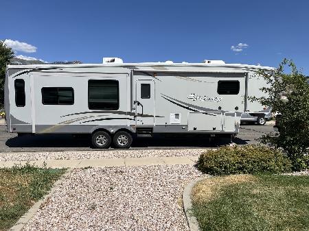 Class 5th Wheel for sale