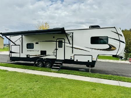 Class 5th Wheel for sale