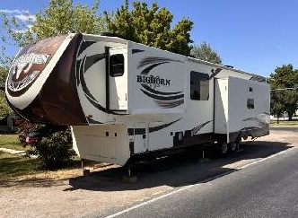 Class 5th Wheel for sale