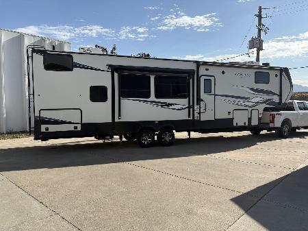 5th Wheel Trailer For Sale