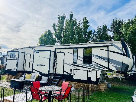 Class 5th Wheel for sale