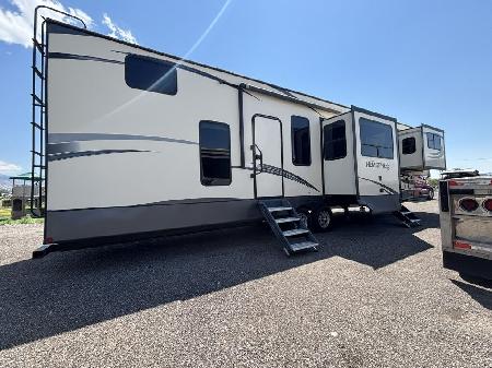 Class 5th Wheel for sale