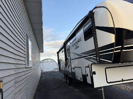 Class 5th Wheel for sale