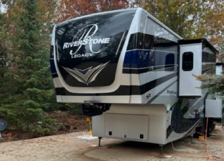 Class 5th Wheel for sale